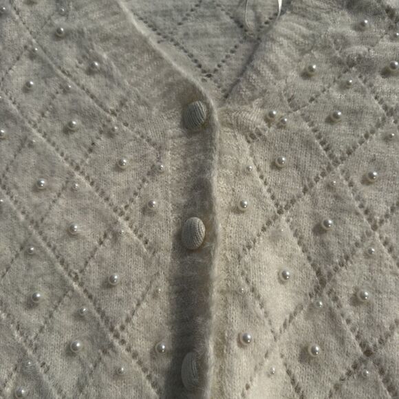 Luna Ivy Cream Diamond Pattern Pearls Buttons Cardigan Sweater Women NWT medium - Picture 4 of 8